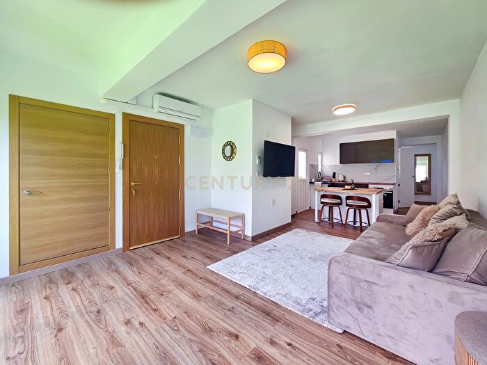 Piso en alquiler en San Blas, Barrio de San Blas de 2 habitaciones