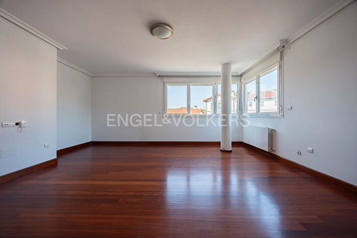 Casas en venta y pisos alquiler - 2