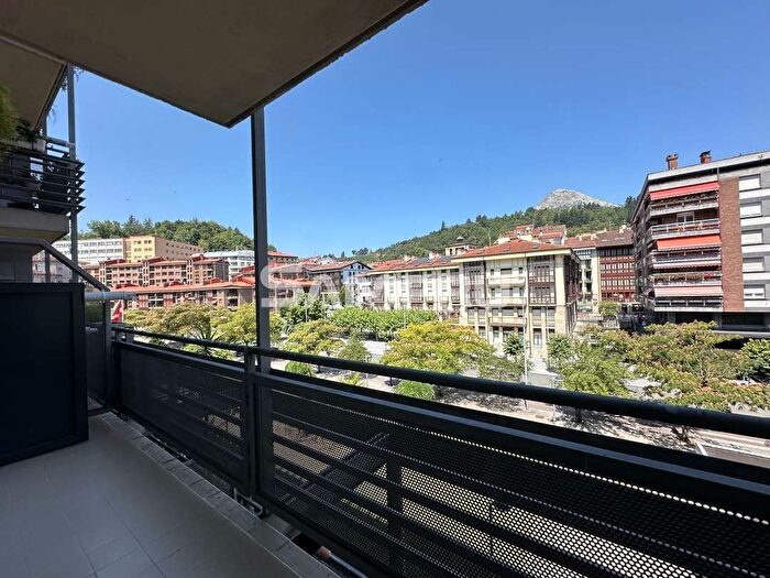 Piso en venta en Arrasate Mondragón, Gipuzkoa de 3 habitaciones