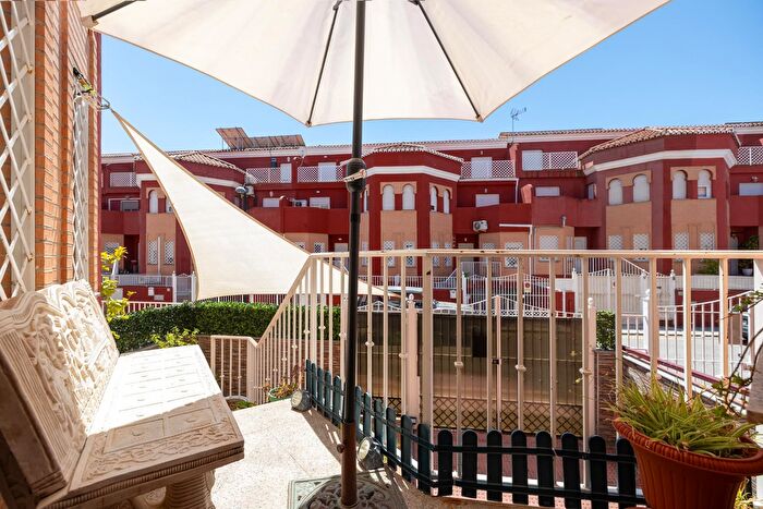 Casa en venta en Aljomahima Ermita, Las Gabias de 4 habitaciones
