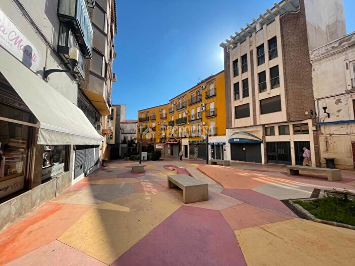 Casas en venta y pisos alquiler - 1