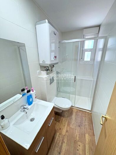 Casas en venta y pisos alquiler - 3