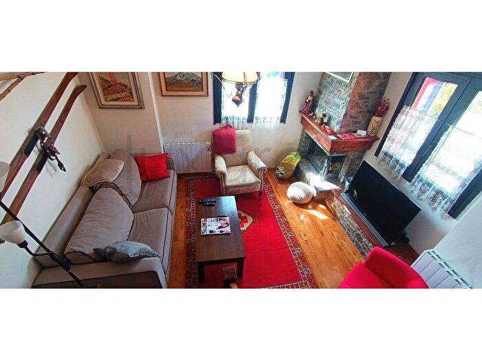 Casas en venta y pisos alquiler - 1