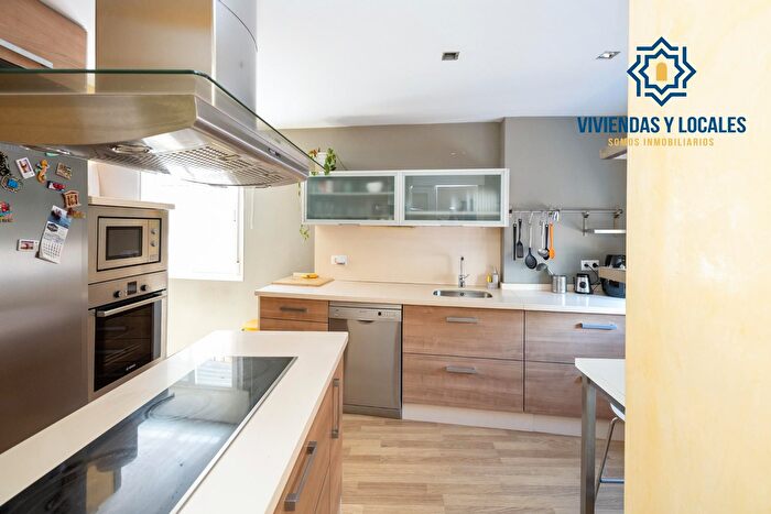 Casas en venta y pisos alquiler - 2