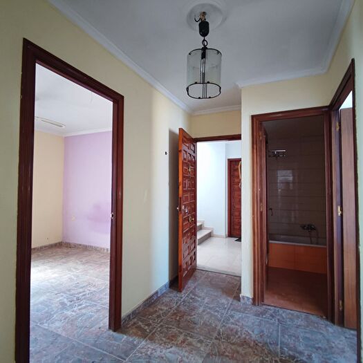 Casas en venta y pisos alquiler - 2