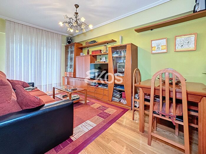 Casas en venta y pisos alquiler - 1