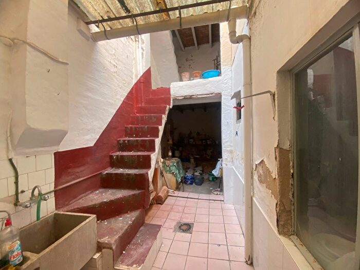 Casas en venta y pisos alquiler - 2