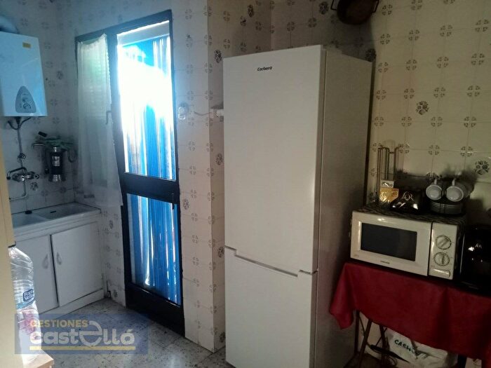 Casas en venta y pisos alquiler - 2