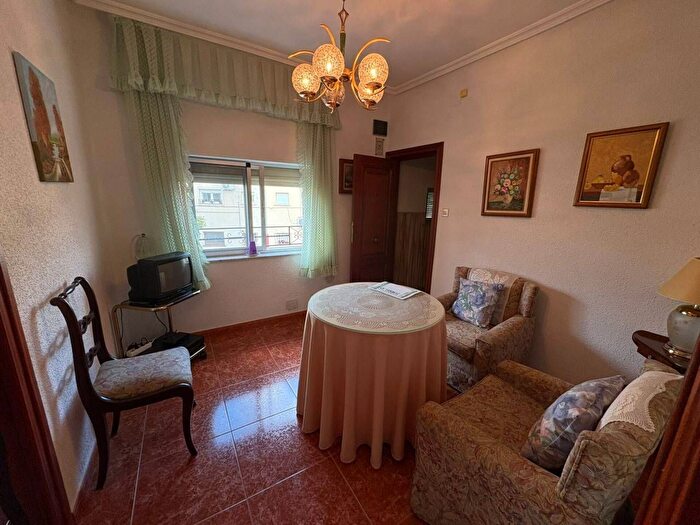 Casas en venta y pisos alquiler - 2