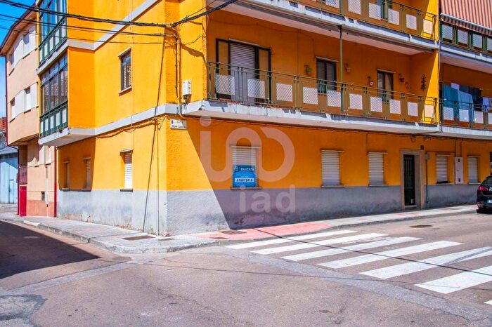Casas en venta y pisos alquiler - 1