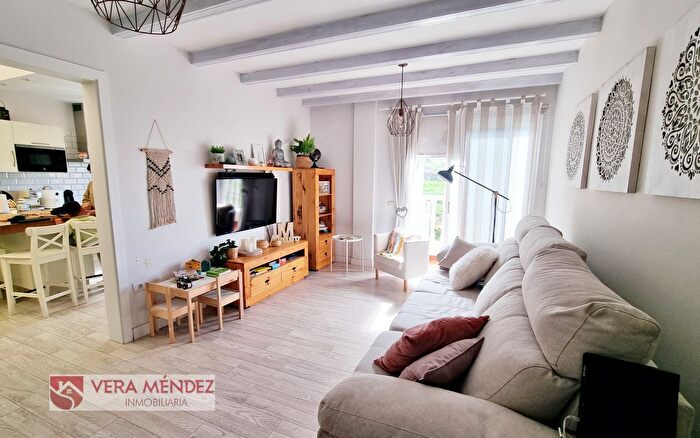 Casas en venta y pisos alquiler - 1