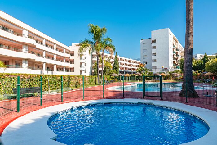 Piso en alquiler en San Pedro de Alcántara, Guadalmina Alta de 3 habitaciones