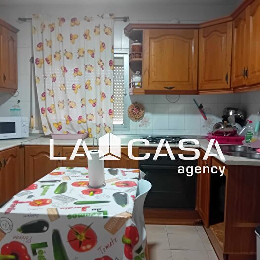 Casas en venta y pisos alquiler - 2