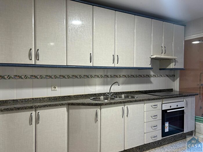 Casas en venta y pisos alquiler - 1