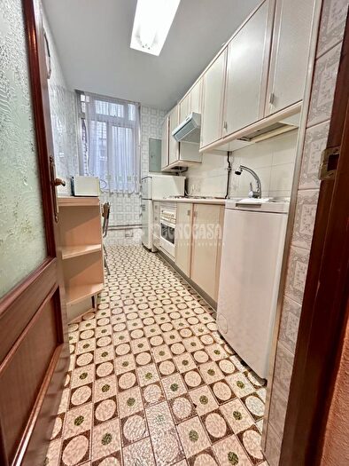 Casas en venta y pisos alquiler - 3