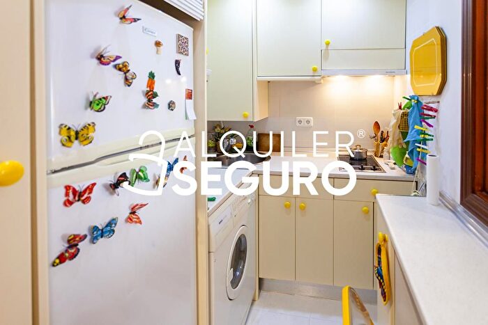 Casas en venta y pisos alquiler - 3