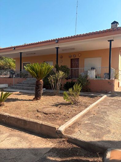 Casa en venta en Picassent, Valencia de 4 habitaciones