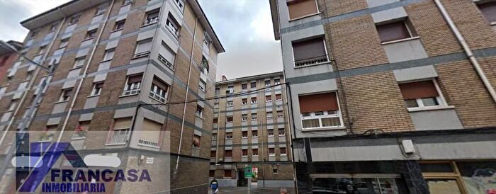 Casas en venta y pisos alquiler - 3