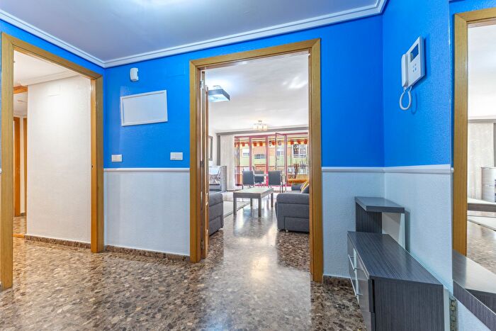 Casas en venta y pisos alquiler - 2