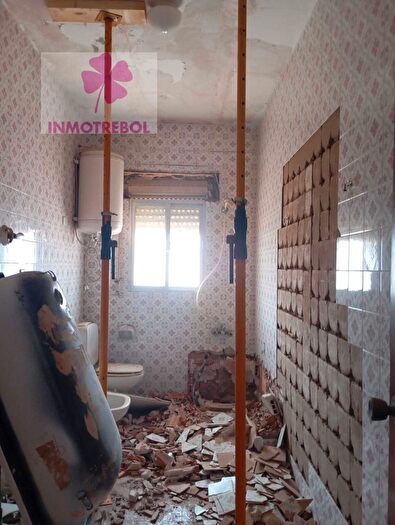 Casas en venta y pisos alquiler - 2