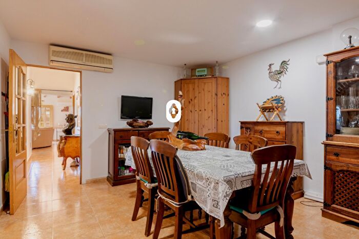 Casas en venta y pisos alquiler - 3