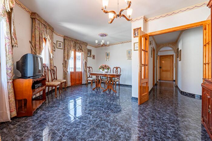 Piso en venta en Montefrío, Granada de 4 habitaciones