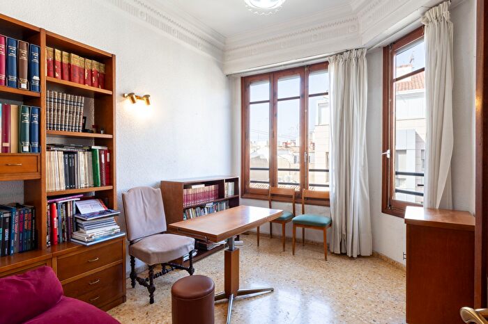 Piso en venta en Puente de Vallecas, Numancia de 4 habitaciones
