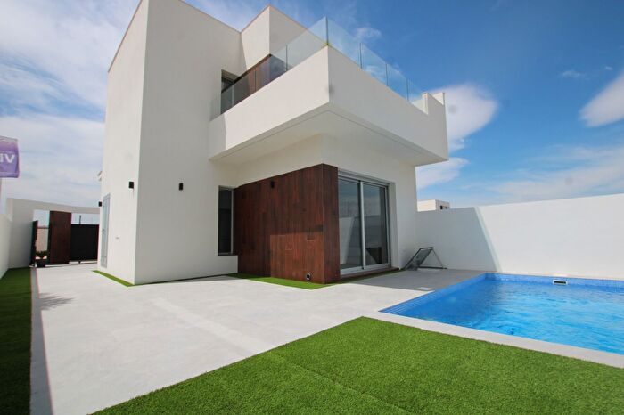 Casa en venta en San Fulgencio, Alicante de 3 habitaciones