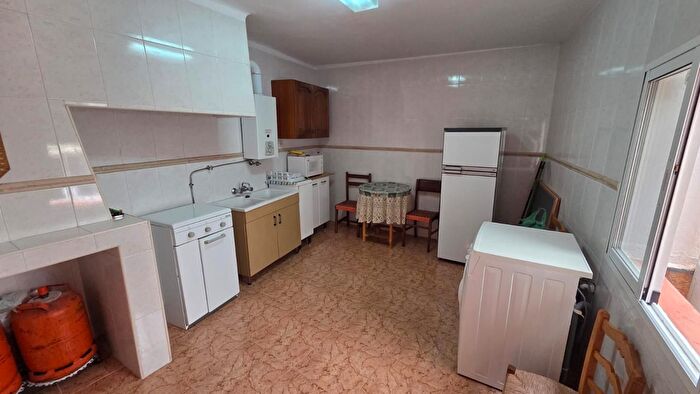 Casa en venta en Villamayor de Santiago, Cuenca de 4 habitaciones