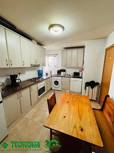 Casas en venta y pisos alquiler - 2