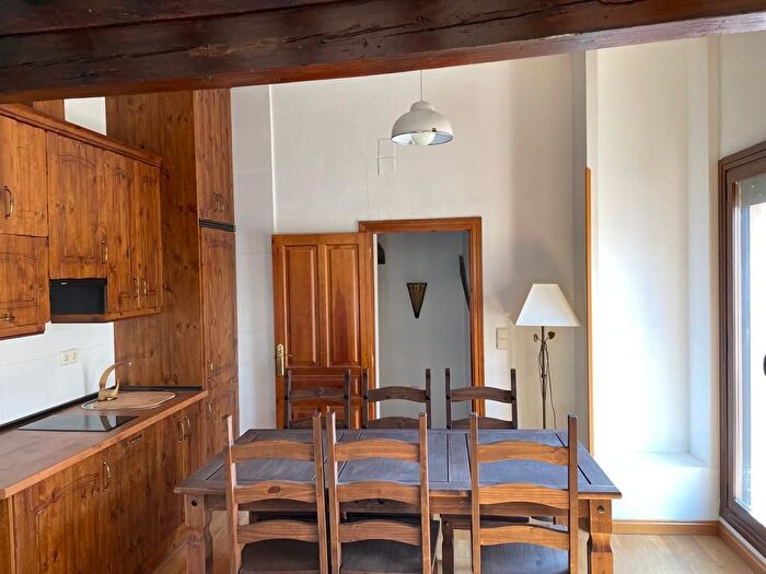 Casas en venta y pisos alquiler - 2