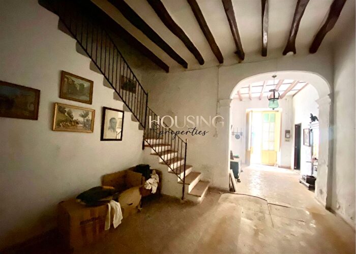 Casas en venta y pisos alquiler - 1