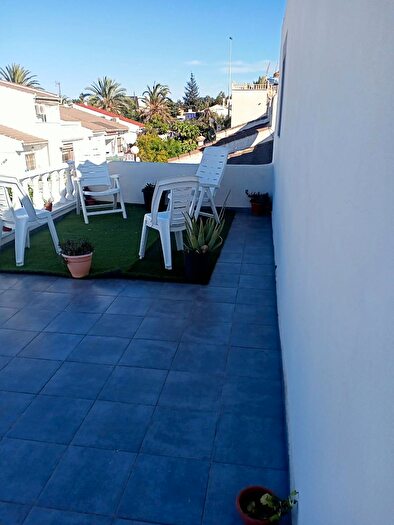 Casa en alquiler en Zona Carrefour Urbanizaciones, Torrevieja de 4 habitaciones