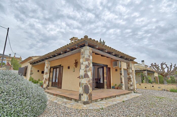 Casa en venta en Regencós, Girona de 3 habitaciones