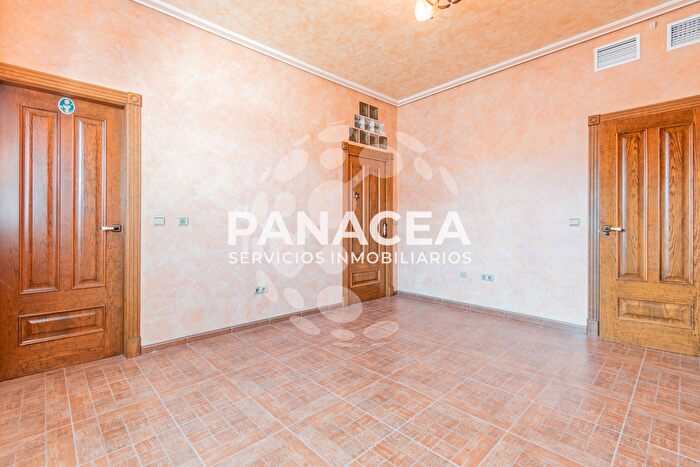 Casas en venta y pisos alquiler - 3