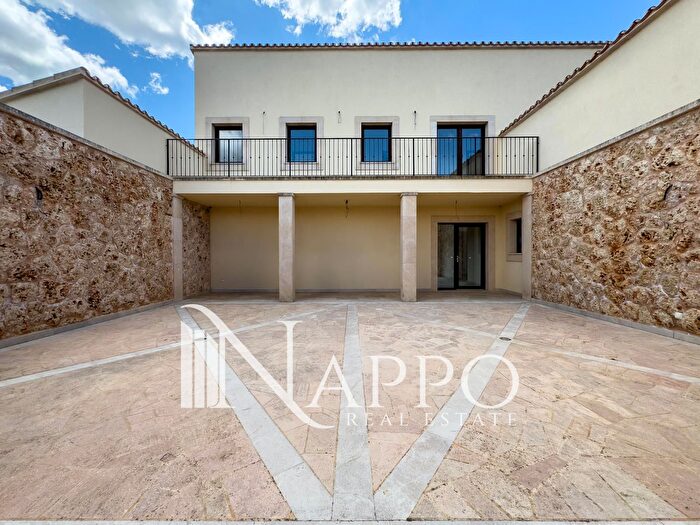 Casas en venta y pisos alquiler - 3