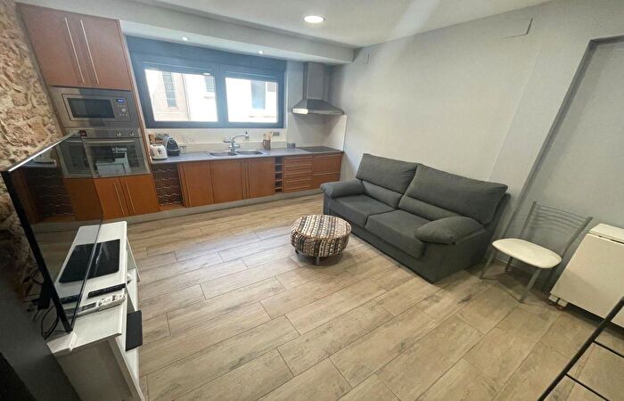 Casas en venta y pisos alquiler - 2