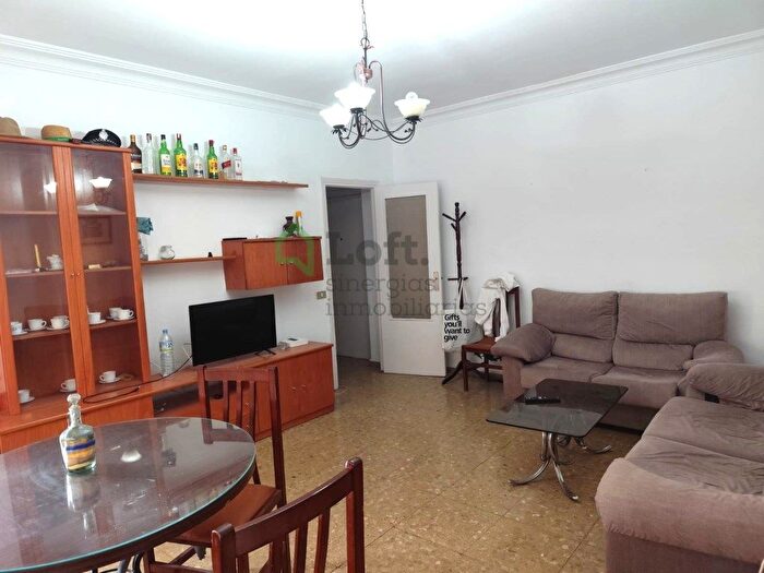 Casas en venta y pisos alquiler - 1