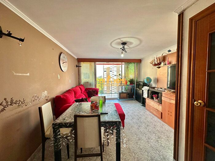 Casas en venta y pisos alquiler - 2