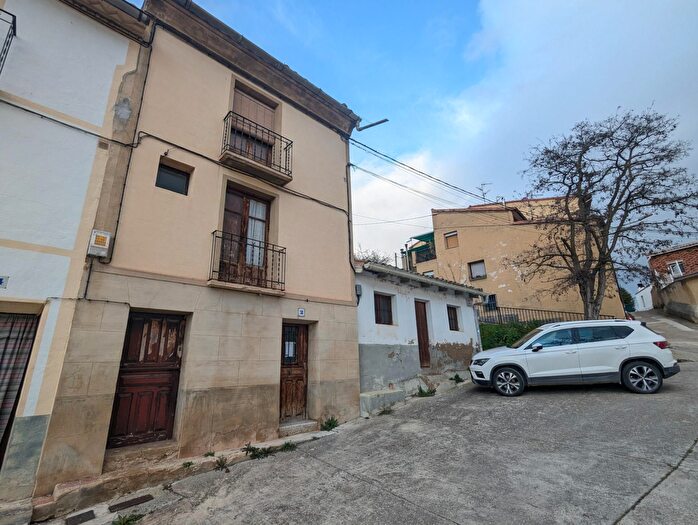 Casas en venta y pisos alquiler - 1
