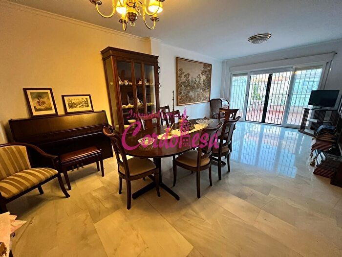 Casa en venta en Noroeste, Arroyo del Moro Noreña de 5 habitaciones