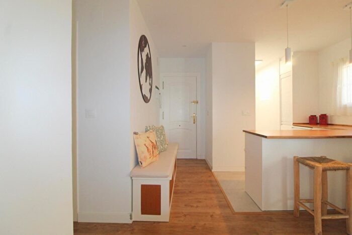 Casas en venta y pisos alquiler - 2