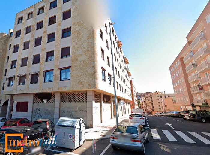 Casas en venta y pisos alquiler - 3