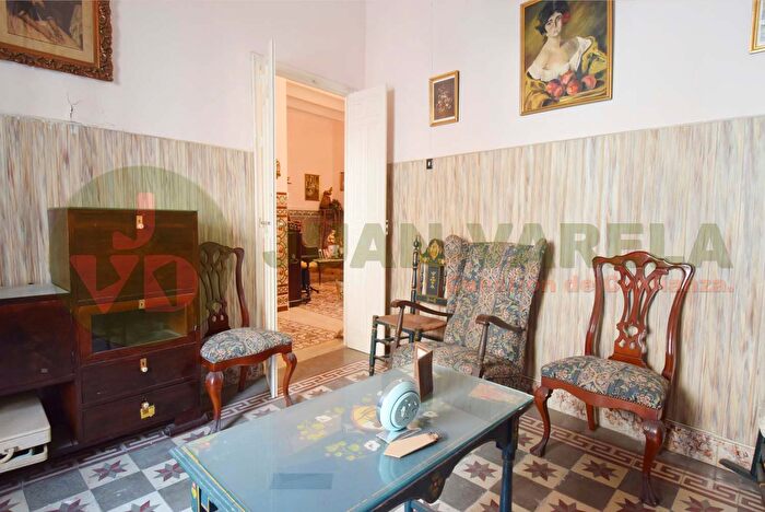 Casas en venta y pisos alquiler - 3