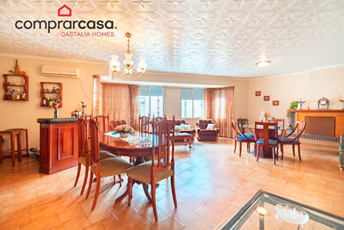 Casas en venta y pisos alquiler - 3