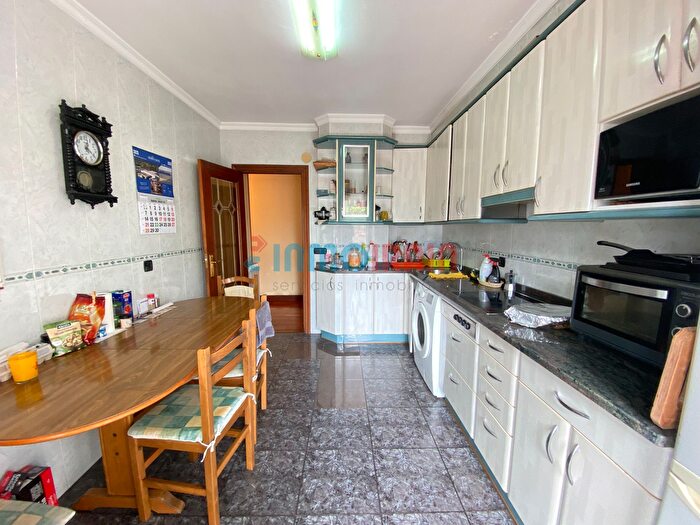 Casas en venta y pisos alquiler - 2
