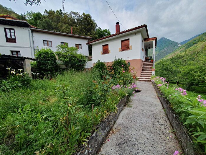 Casas en venta y pisos alquiler - 1