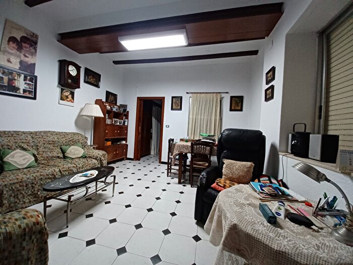 Casa en venta en Vilareal Centro, Centro de 6 habitaciones