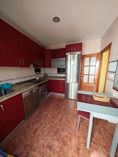 Casa en venta en Malpartida de Plasencia, Cáceres de 4 habitaciones