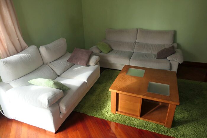 Casas en venta y pisos alquiler - 2